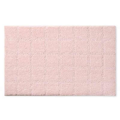 TOWN & COUNTRY EVERYDAY Ultra Plush Solid Tufted Windowpane Bath Mat